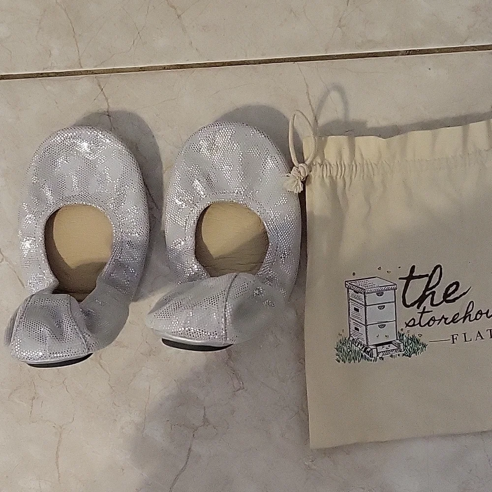 Chic Silver Women's Loafers - Picture 5 of 5